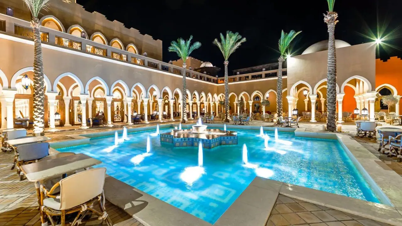 جراند مكادي (للعائلات والأزواج فقط)